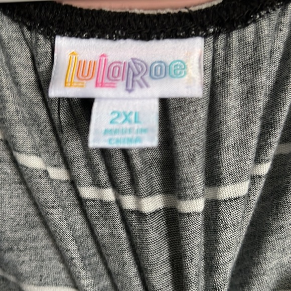 Lularoe - Picture 2 of 4